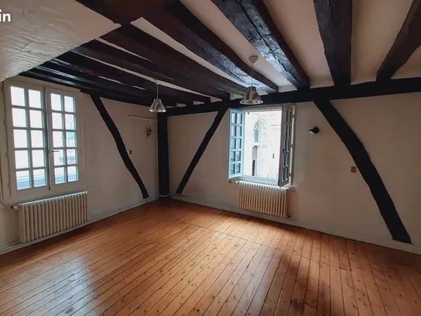 Loue appartement Centre ville 124m2