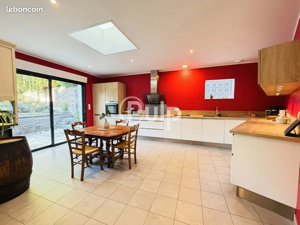 Maison 5 pièces 142 m²