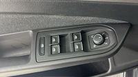 Volkswagen Golf 1.5 eTSI OPF 130ch Life Plus DSG7 — photo 9