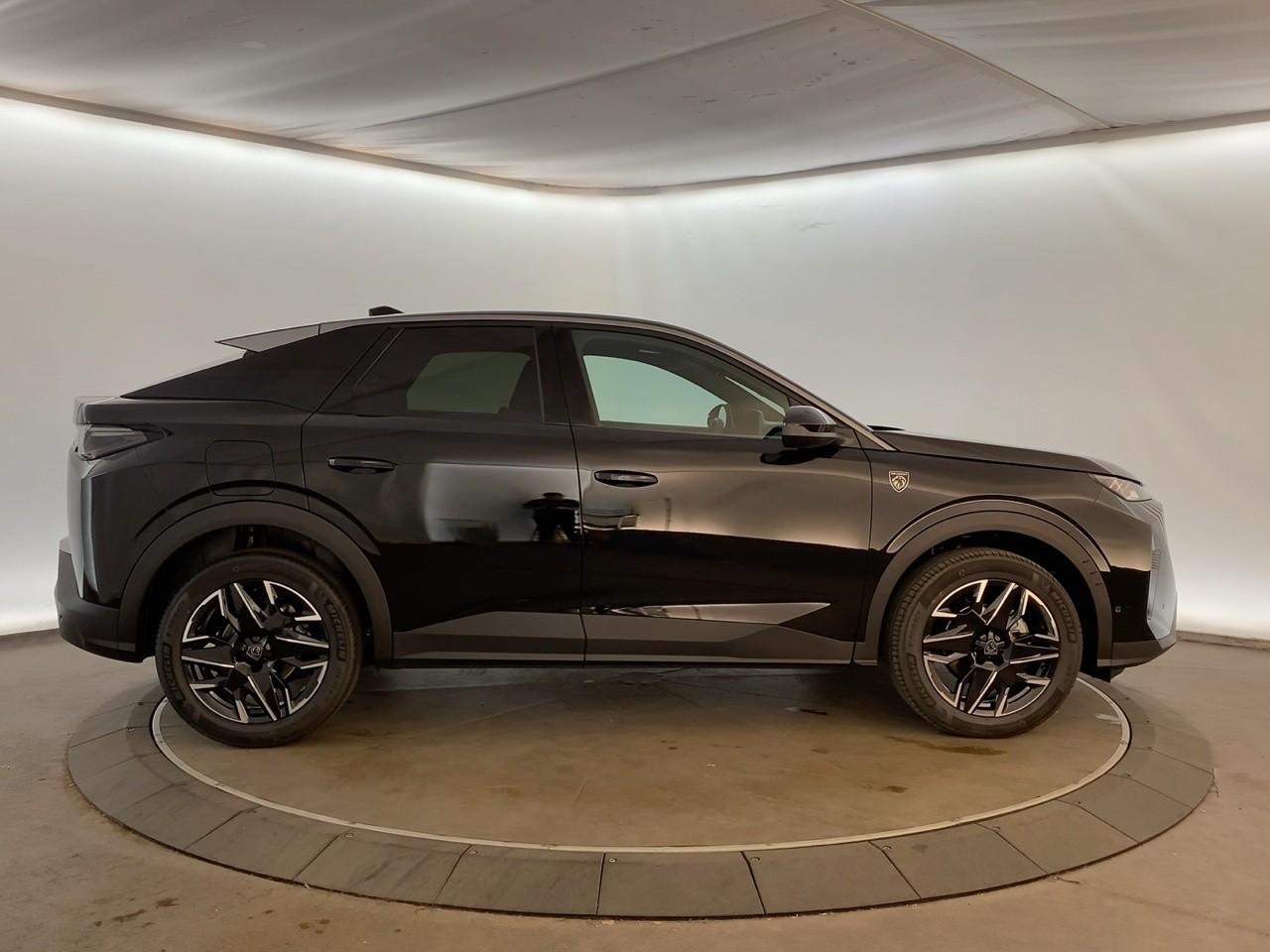 Peugeot 3008 hybrid 145 e-dcs6 gt — photo 4