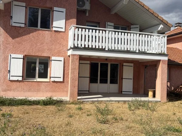 Vends maison rénovée - 143