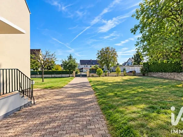 Maison 7 pièces 198 m²
