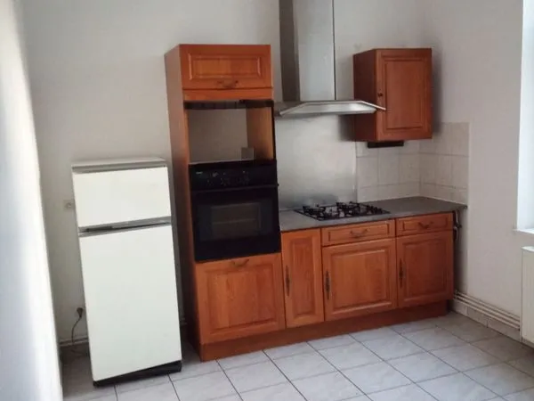 MORHANGE : Bel appartement F3, lumineux, 75m²