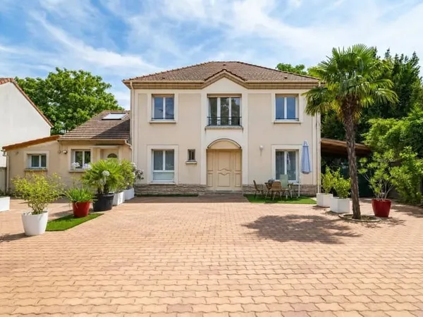 Orgemont  Maison familiale, terrain et espaces indépendants