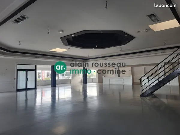 Local commercial 855 m² Beaucouzé