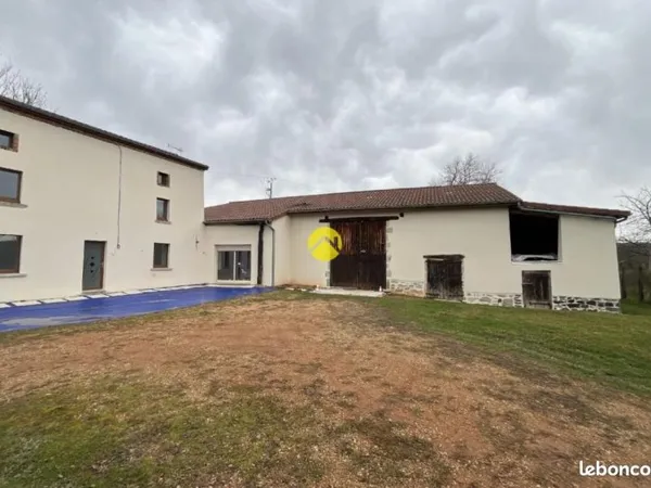 Maison 7 pièces 215 m²