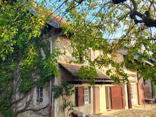 Demeure 8 pièces 250 m²