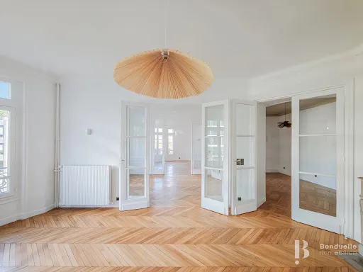 Appartement 7 pièces 235 m²