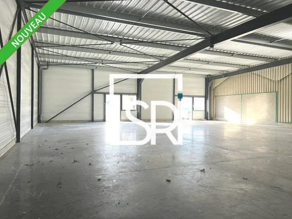 Entrepôt 274 m²