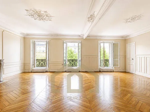 Appartement 5 pièces 160 m²