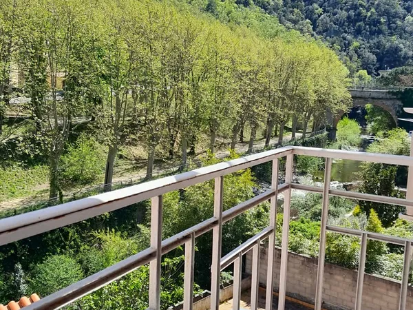 Agréable Studio traversant proche thermes