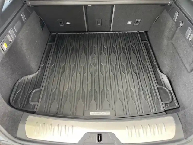 Land Rover Range Rover velar 5.0l p550 bva — photo 6
