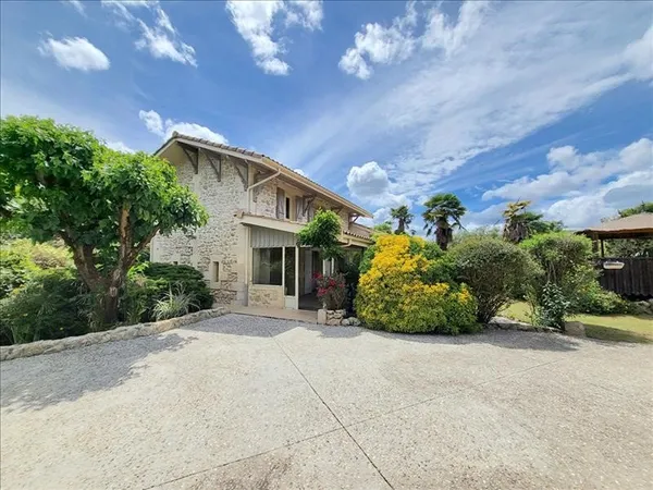 Maison 6 pièces 170 m²