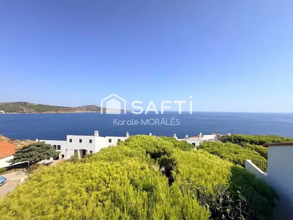 BANYULS-SUR-MER, VILLA DE 140M2, VUE BAIE ET CAP BEART, DANS RESIDENCE SECURISEE, A 2 MIN D UNE BELL