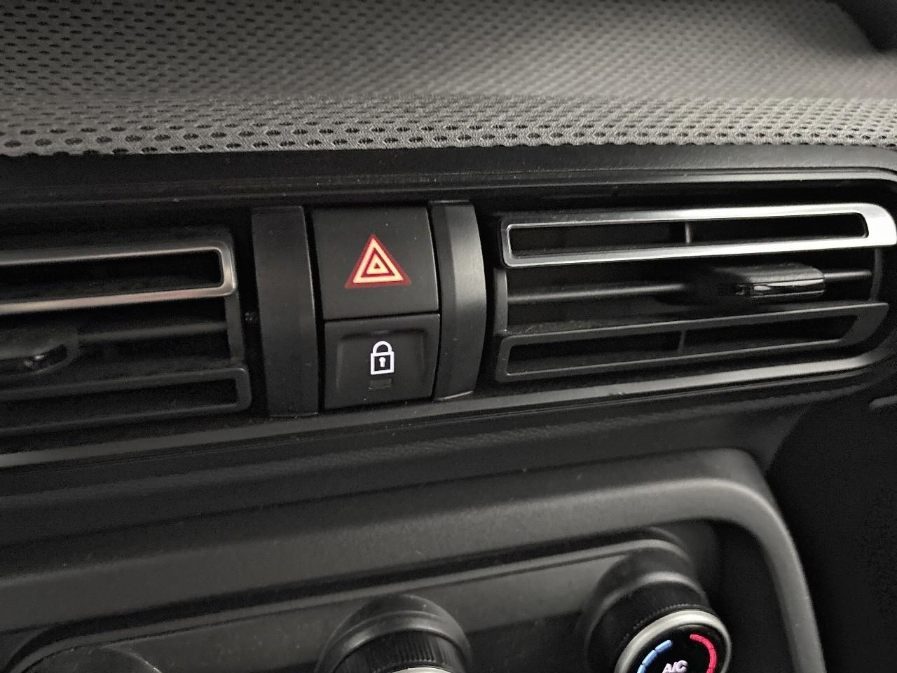 Citroën C3 turbo 100 ch manuelle plus — photo 33
