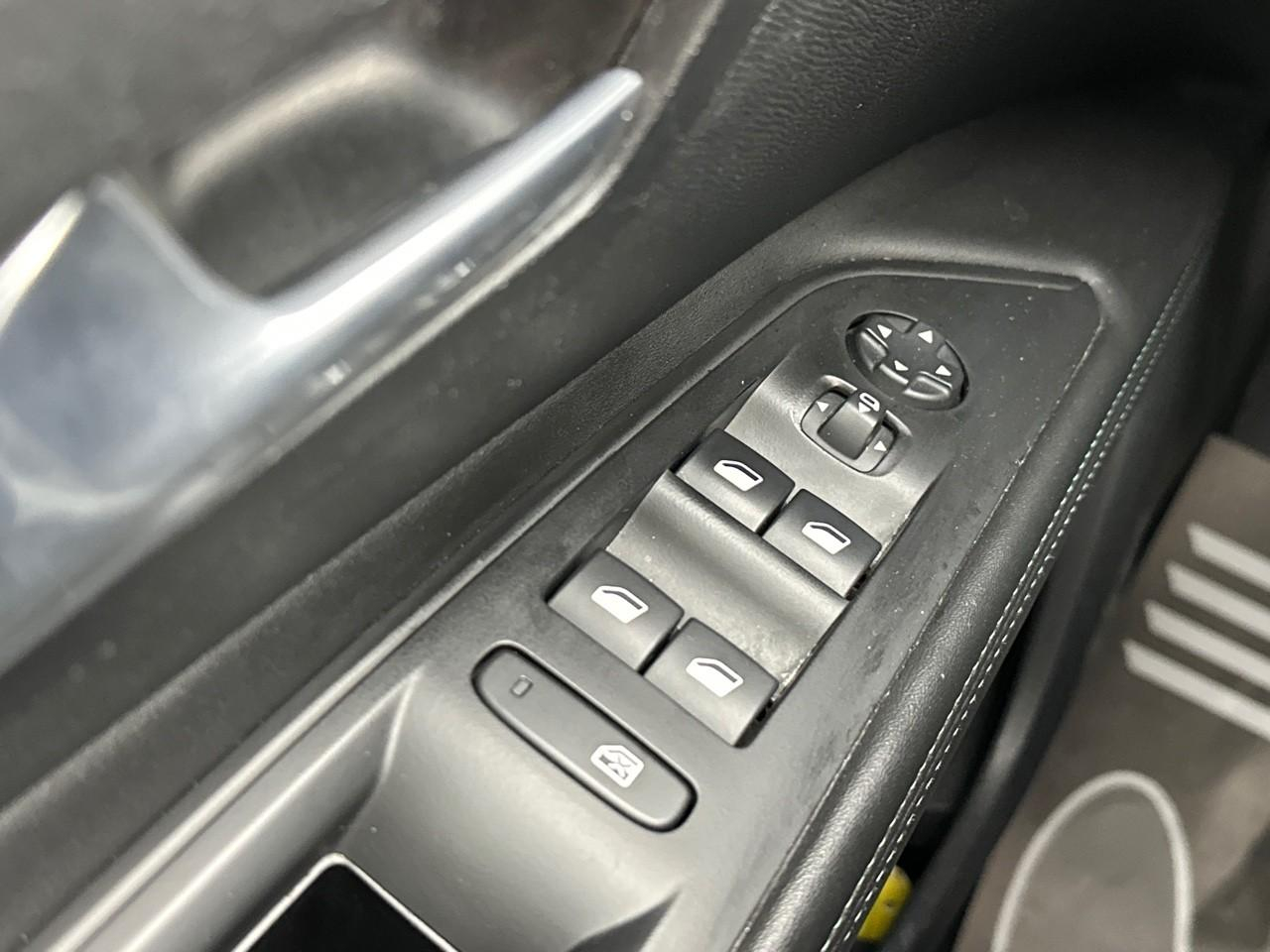Peugeot 3008 hybrid 225 e-eat8 allure — photo 15