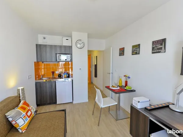 Studio 1 pièce 18 m²