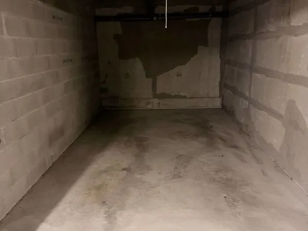 Garage au Rond-point étoile