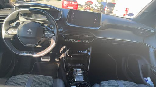 Peugeot 2008 1.2 PureTech 130 EAT8 - GT – 2023 – 28131 km – Essence – Boîte Automatique — photo 27