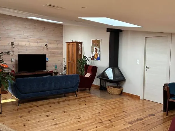 Maison 6 pièces 210 m²