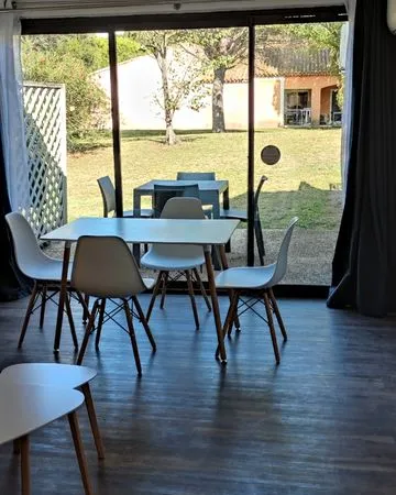 Loué meublé 33m2 Arles Les Hameaux Camargue