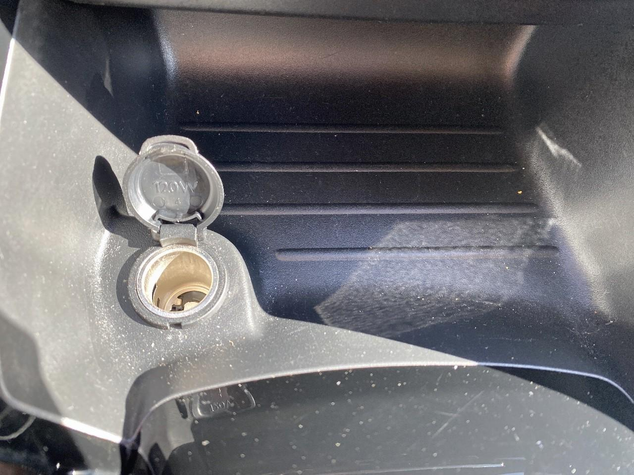 Peugeot 208 1.2 puretech 100ch s&s allure — photo 30