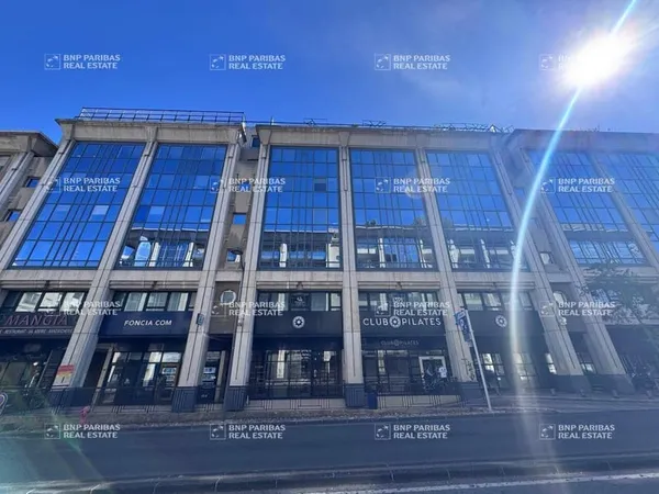 Bureaux 283 m²