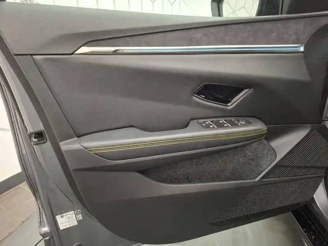 Renault Megane e-tech ev60 220 ch super charge — photo 22