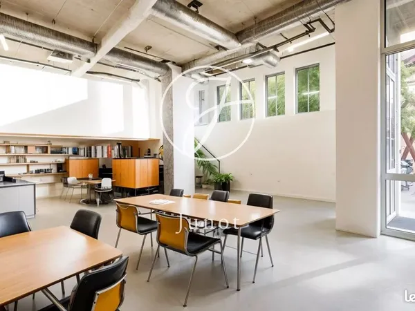 Bureaux 284 m² Paris 19ème