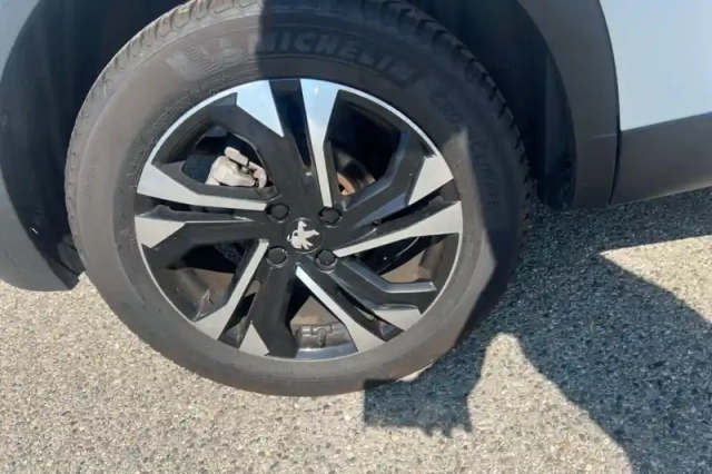 Peugeot 2008 puretech 130 s&amp;s eat8 — photo 43