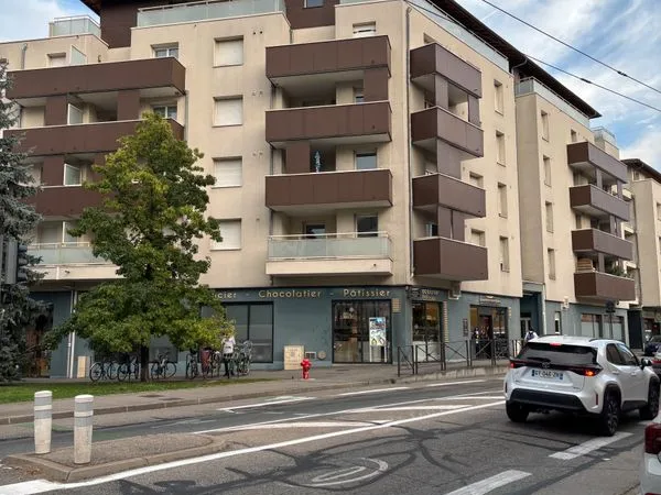 À vendre - T2 de 46,36 m² avec terrasse et vue dégagée sur les montagnes à Eybens