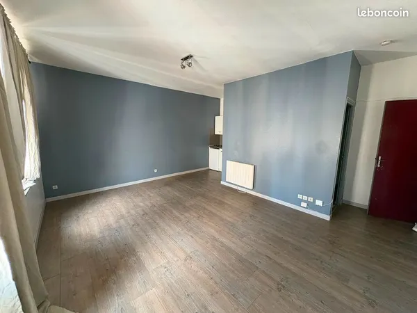 Loue Studio Nancy rue Raymond Poincaré proche gare et facs