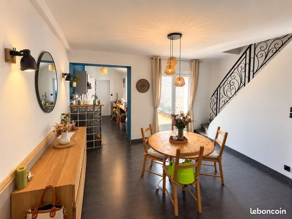 🏡 RAISMES - Maison 101 m² - 4 chambres - Grande pièce de vie