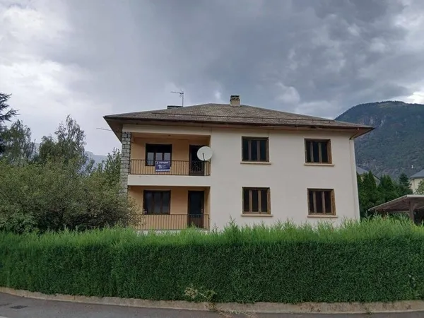 Appartement 8 pièces 195 m²