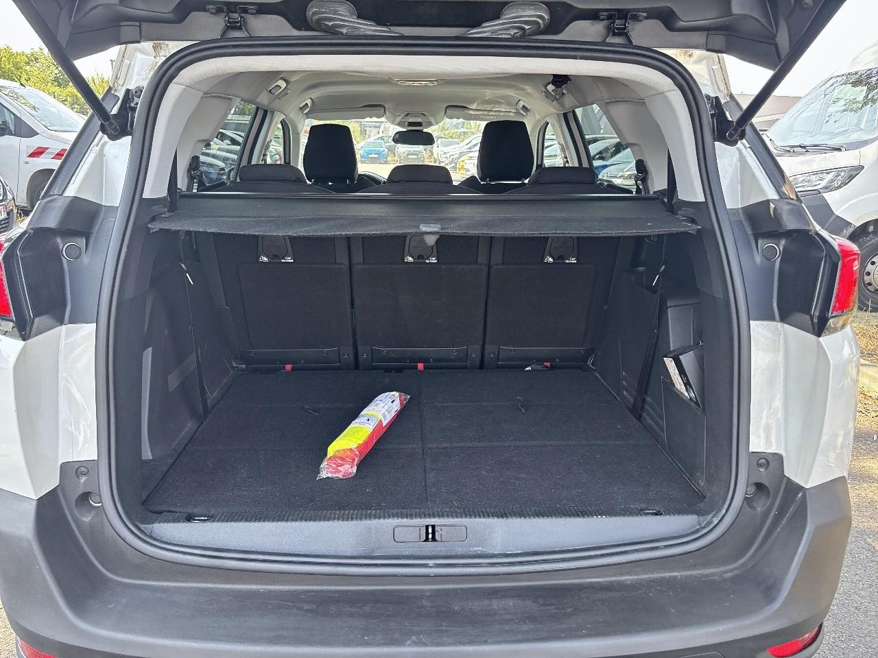 Peugeot 5008 puretech 130ch s&s bvm6 active — photo 5