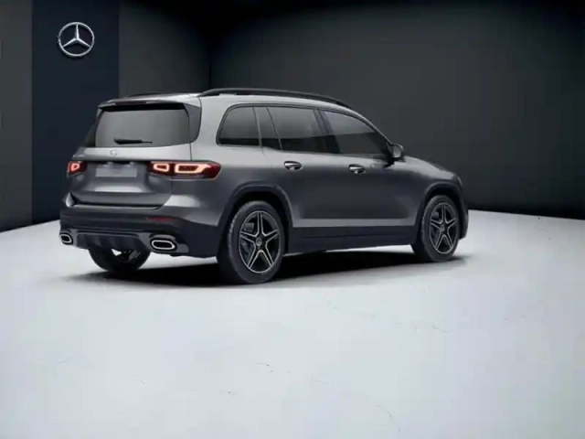 Mercedes Glb 200 d amg line — photo 5