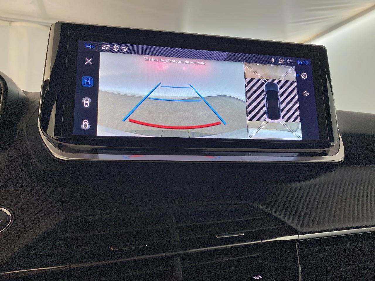 Peugeot 2008 hybrid 145 ch e-dcs6 allure — photo 17