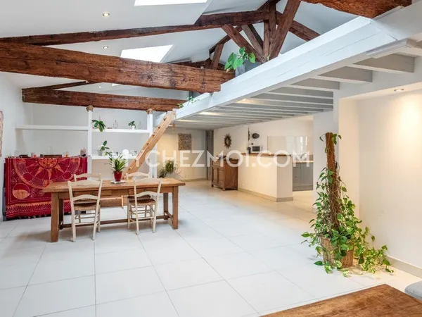 Vends maison de ville - 199.44 m² - 7 pièces, 3 chambres - Sainte-Colombe 69560