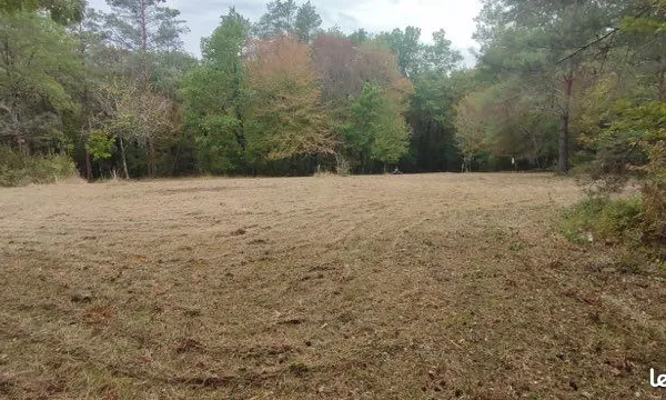 Terrain 1990 m2