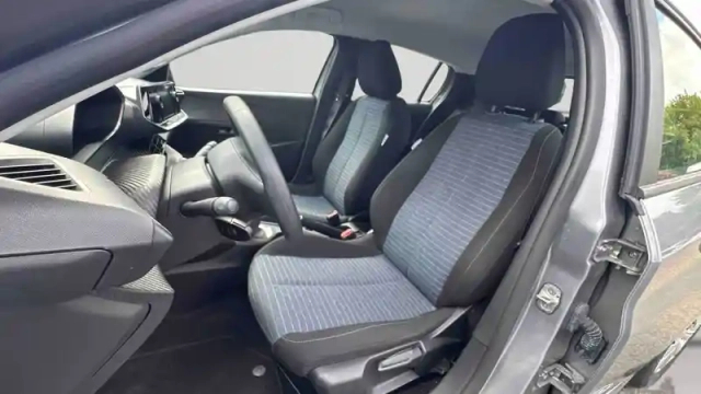 Peugeot 208 puretech 75 s&amp;s bvm5 — photo 12