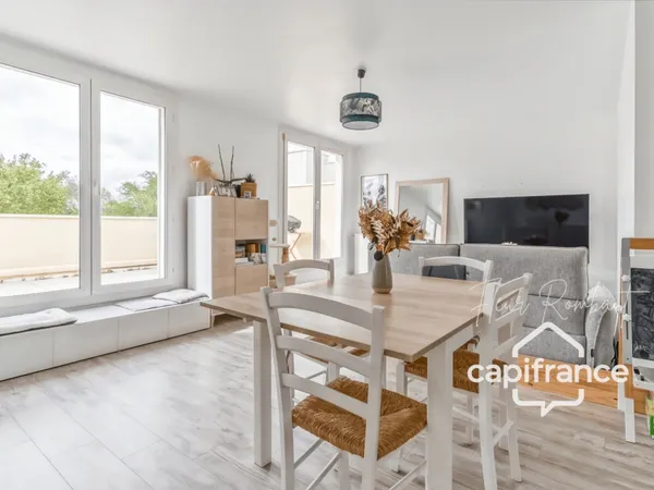 Appartement duplex 5 pièces de 94 m² avec terrasse plein sud à Maurepas