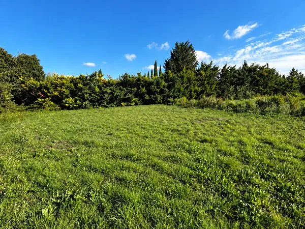 Terrain 1260 m² Aix-en-Provence