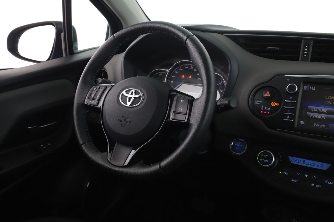 Toyota Yaris 1.5 Hybrid France — photo 12
