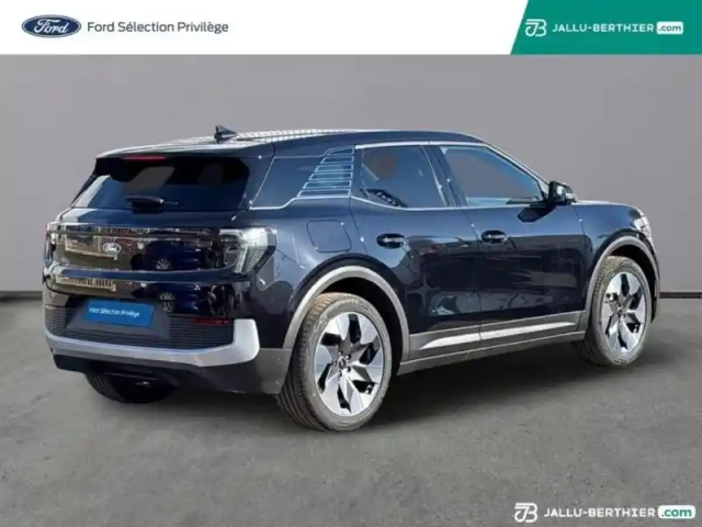 Ford Explorer 286ch extended range 79kwh pack premium rwd — photo 4