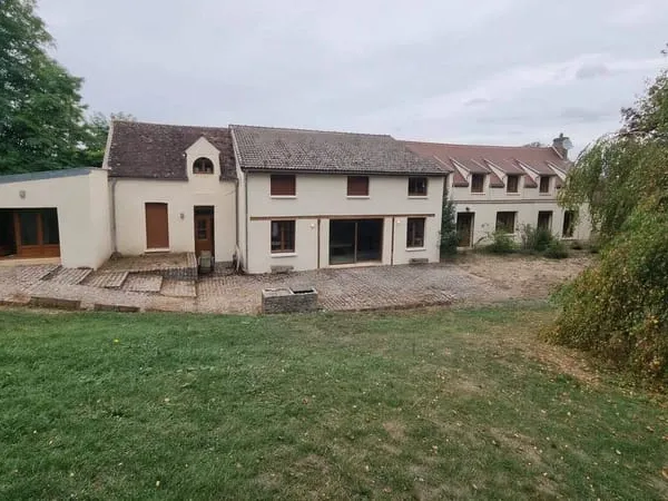 Maison 12 pièces 447 m²