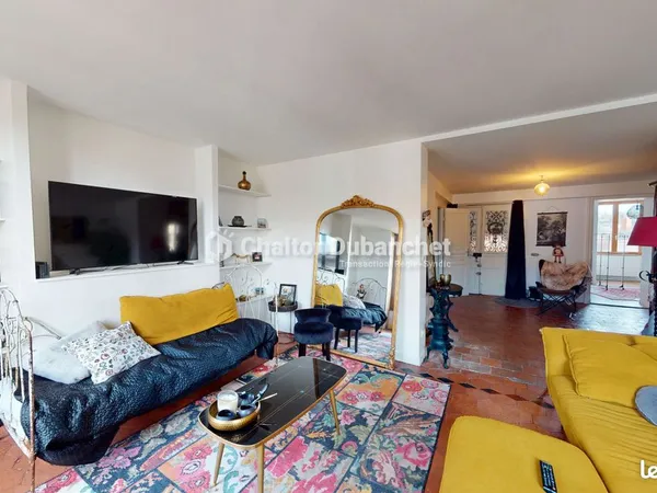 Duplex 8 pièces 195 m²