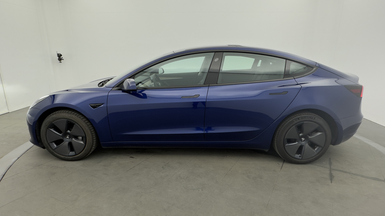 Tesla MODEL 3 Autonomie Standard Plus RWD — photo 2