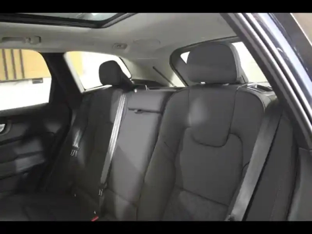 Volvo Xc60 t6 hybride rechargeable 253 + 145ch plus style dark geartronic 8 awd — photo 12