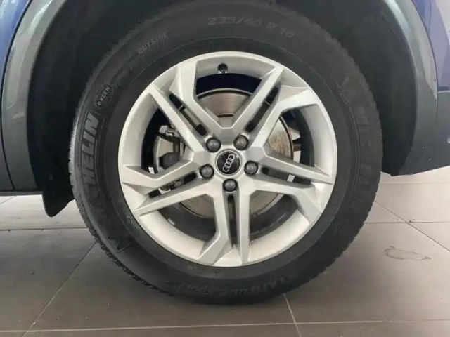 Audi Q5 50 tfsi e 299ch business executive quattro s tronic 7 — photo 12
