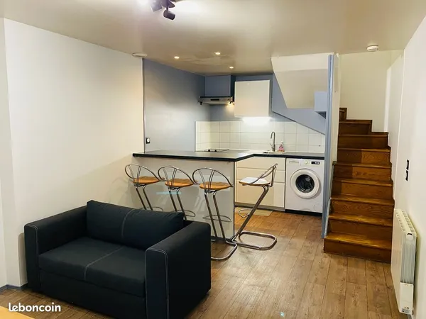 A louer F2 MEUBLE 36m² en plein Centre ville de Riom